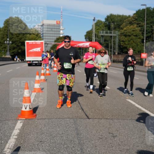 07.09.2025 - BARMER Alsterlauf Yannick Fuchs http://msf.ph/oto/8826325 07.09.2025 10:03:47 Laufen 2292, 276 meine-sportfotos.de