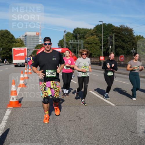 07.09.2025 - BARMER Alsterlauf Yannick Fuchs http://msf.ph/oto/8826328 07.09.2025 10:03:48 Laufen 2292, 5935, 275 meine-sportfotos.de
