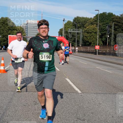 07.09.2025 - BARMER Alsterlauf Yannick Fuchs http://msf.ph/oto/8826345 07.09.2025 10:03:54 Laufen 2015, 5190 meine-sportfotos.de