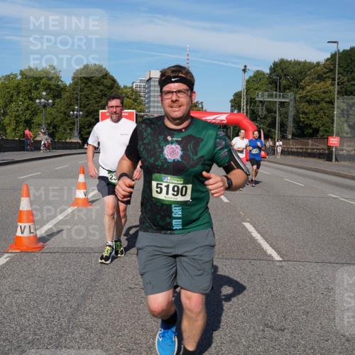 07.09.2025 - BARMER Alsterlauf Yannick Fuchs http://msf.ph/oto/8826347 07.09.2025 10:03:54 Laufen 5190, 3109 meine-sportfotos.de