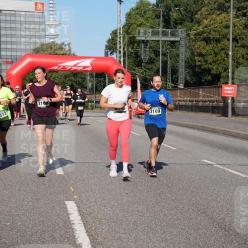 07.09.2025 - BARMER Alsterlauf Yannick Fuchs http://msf.ph/oto/8826349 07.09.2025 10:03:56 Laufen 2965, 2372, 3108, 3109 meine-sportfotos.de