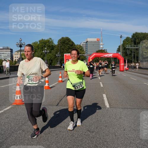 07.09.2025 - BARMER Alsterlauf Yannick Fuchs http://msf.ph/oto/8826360 07.09.2025 10:03:59 Laufen 29, 2372 meine-sportfotos.de