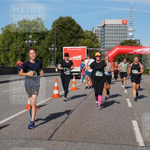 07.09.2025 - BARMER Alsterlauf Yannick Fuchs http://msf.ph/oto/8826368 07.09.2025 10:04:02 Laufen 3837, 3244, 6141, 2782 meine-sportfotos.de
