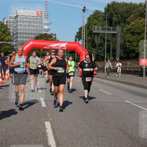07.09.2025 - BARMER Alsterlauf Yannick Fuchs http://msf.ph/oto/8826372 07.09.2025 10:04:03 Laufen 19, 6140, 3837, 6141, 2782 meine-sportfotos.de