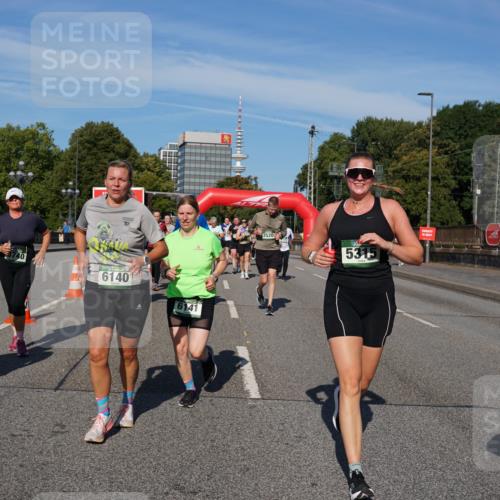 07.09.2025 - BARMER Alsterlauf Yannick Fuchs http://msf.ph/oto/8826388 07.09.2025 10:04:07 Laufen 520, 10, 2520, 5315, 6140, 6141 meine-sportfotos.de