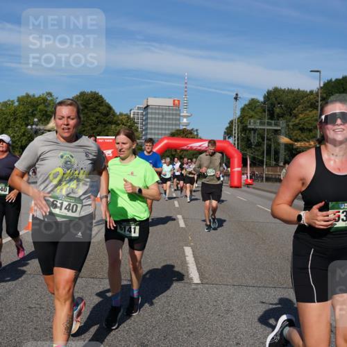 07.09.2025 - BARMER Alsterlauf Yannick Fuchs http://msf.ph/oto/8826390 07.09.2025 10:04:07 Laufen 3740, 6140, 6141, 9520, 5315 meine-sportfotos.de