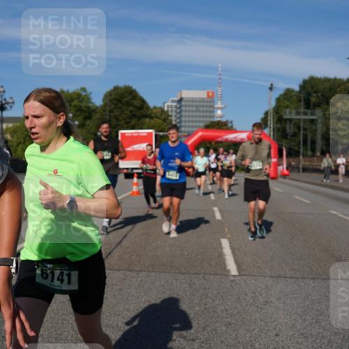 07.09.2025 - BARMER Alsterlauf Yannick Fuchs http://msf.ph/oto/8826393 07.09.2025 10:04:08 Laufen 36, 10, 740, 6141 meine-sportfotos.de