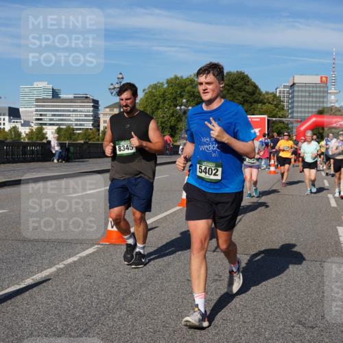 07.09.2025 - BARMER Alsterlauf Yannick Fuchs http://msf.ph/oto/8826401 07.09.2025 10:04:10 Laufen 8345, 5402, 167, 477 meine-sportfotos.de