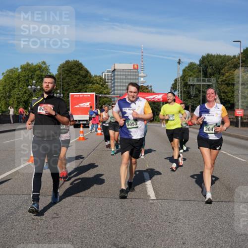 07.09.2025 - BARMER Alsterlauf Yannick Fuchs http://msf.ph/oto/8826423 07.09.2025 10:04:16 Laufen 52, 610, 5053, 473, 304 meine-sportfotos.de