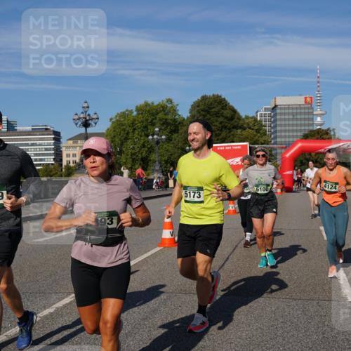 07.09.2025 - BARMER Alsterlauf Yannick Fuchs http://msf.ph/oto/8826429 07.09.2025 10:04:18 Laufen 5939, 193, 5173, 65, 6100, 4124, 5 meine-sportfotos.de