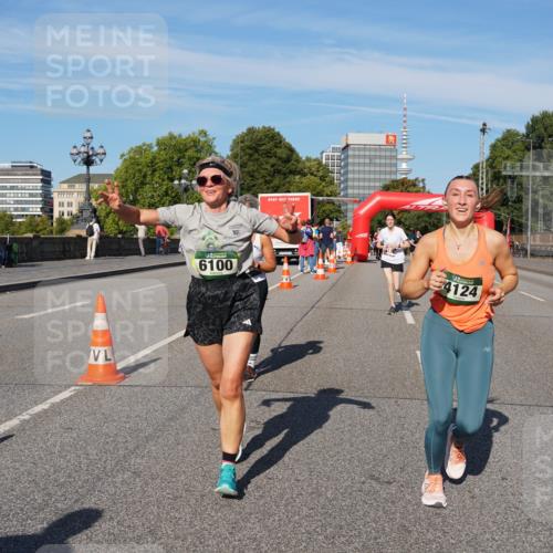 07.09.2025 - BARMER Alsterlauf Yannick Fuchs http://msf.ph/oto/8826435 07.09.2025 10:04:20 Laufen 10, 6100, 4124, 3473 meine-sportfotos.de