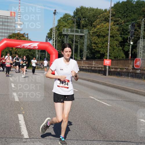 07.09.2025 - BARMER Alsterlauf Yannick Fuchs http://msf.ph/oto/8826443 07.09.2025 10:04:22 Laufen 3134 meine-sportfotos.de