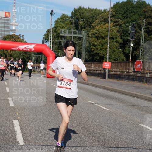 07.09.2025 - BARMER Alsterlauf Yannick Fuchs http://msf.ph/oto/8826444 07.09.2025 10:04:22 Laufen 3134 meine-sportfotos.de
