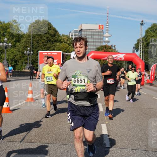 07.09.2025 - BARMER Alsterlauf Yannick Fuchs http://msf.ph/oto/8826464 07.09.2025 10:05:08 Laufen 5369, 5262, 5651, 10, 3130, 5821, 6184 meine-sportfotos.de