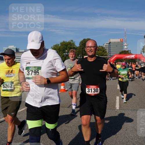 07.09.2025 - BARMER Alsterlauf Yannick Fuchs http://msf.ph/oto/8826471 07.09.2025 10:05:11 Laufen 36, 3795, 5262, 3130, 260, 5821 meine-sportfotos.de