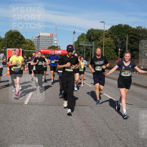07.09.2025 - BARMER Alsterlauf Yannick Fuchs http://msf.ph/oto/8826482 07.09.2025 10:05:15 Laufen 5263, 32541, 3341, 6, 818, 6188, 4348, 4567 meine-sportfotos.de