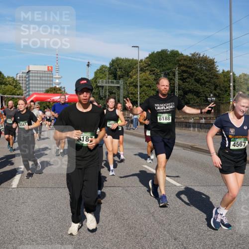 07.09.2025 - BARMER Alsterlauf Yannick Fuchs http://msf.ph/oto/8826486 07.09.2025 10:05:16 Laufen 4714, 5263, 334, 8187, 605, 6188, 4567 meine-sportfotos.de
