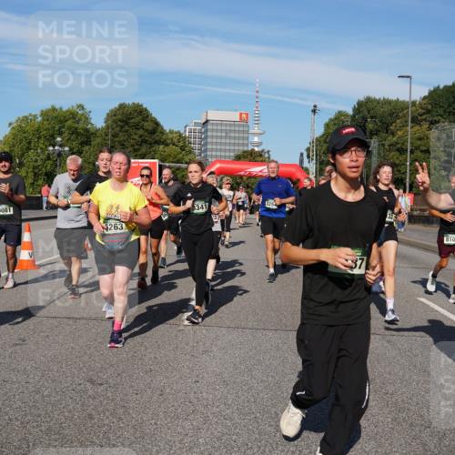 07.09.2025 - BARMER Alsterlauf Yannick Fuchs http://msf.ph/oto/8826488 07.09.2025 10:05:16 Laufen 6081, 5263, 3341, 37, 33, 39, 8109, 6188 meine-sportfotos.de