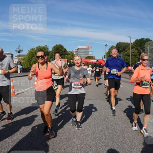 07.09.2025 - BARMER Alsterlauf Yannick Fuchs http://msf.ph/oto/8826502 07.09.2025 10:05:18 Laufen 136, 471, 56, 3603, 5310, 3254, 2489, 6092 meine-sportfotos.de