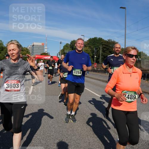 07.09.2025 - BARMER Alsterlauf Yannick Fuchs http://msf.ph/oto/8826507 07.09.2025 10:05:19 Laufen 36, 56, 3203, 3603, 609, 3254, 3, 489 meine-sportfotos.de