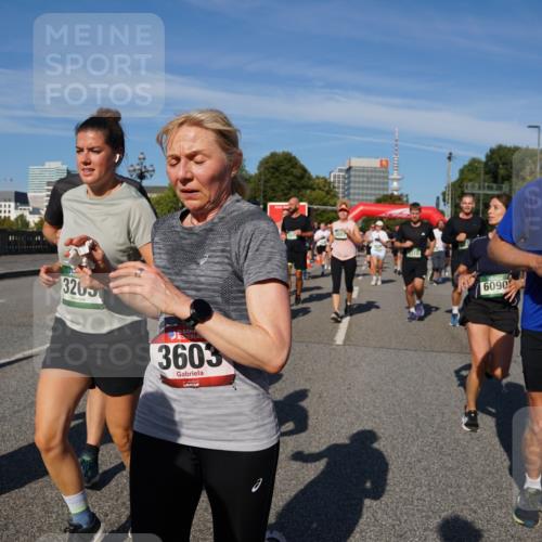 07.09.2025 - BARMER Alsterlauf Yannick Fuchs http://msf.ph/oto/8826509 07.09.2025 10:05:19 Laufen 3265, 26, 3603, 6090, 3254 meine-sportfotos.de