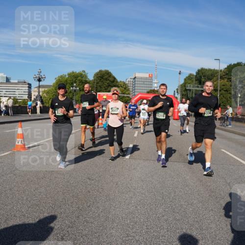 07.09.2025 - BARMER Alsterlauf Yannick Fuchs http://msf.ph/oto/8826516 07.09.2025 10:05:20 Laufen 33, 3883, 3007, 336, 5310 meine-sportfotos.de