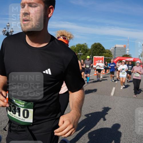07.09.2025 - BARMER Alsterlauf Yannick Fuchs http://msf.ph/oto/8826527 07.09.2025 10:05:22 Laufen 136, 310, 6083 meine-sportfotos.de