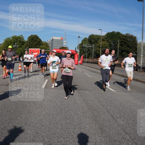 07.09.2025 - BARMER Alsterlauf Yannick Fuchs http://msf.ph/oto/8826530 07.09.2025 10:05:23 Laufen 5188, 4311, 5867, 6083, 4332 meine-sportfotos.de