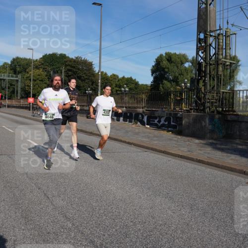 07.09.2025 - BARMER Alsterlauf Yannick Fuchs http://msf.ph/oto/8826532 07.09.2025 10:05:23 Laufen 06, 4332, 6046, 6083 meine-sportfotos.de