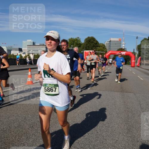 07.09.2025 - BARMER Alsterlauf Yannick Fuchs http://msf.ph/oto/8826540 07.09.2025 10:05:25 Laufen 311, 5867 meine-sportfotos.de