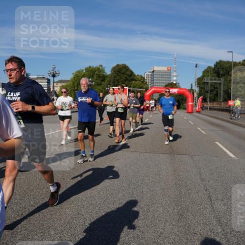 07.09.2025 - BARMER Alsterlauf Yannick Fuchs http://msf.ph/oto/8826543 07.09.2025 10:05:25 Laufen 36, 867, 4, 4906 meine-sportfotos.de
