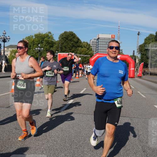 07.09.2025 - BARMER Alsterlauf Yannick Fuchs http://msf.ph/oto/8826548 07.09.2025 10:05:27 Laufen 5255, 4906, 8365, 5883, 486 meine-sportfotos.de