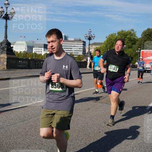 07.09.2025 - BARMER Alsterlauf Yannick Fuchs http://msf.ph/oto/8826553 07.09.2025 10:05:28 Laufen 8365, 6258, 5883 meine-sportfotos.de