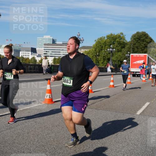 07.09.2025 - BARMER Alsterlauf Yannick Fuchs http://msf.ph/oto/8826554 07.09.2025 10:05:29 Laufen 111, 4377, 5883 meine-sportfotos.de