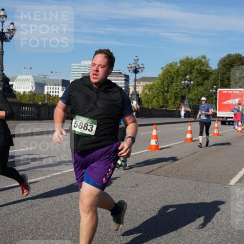 07.09.2025 - BARMER Alsterlauf Yannick Fuchs http://msf.ph/oto/8826555 07.09.2025 10:05:29 Laufen 1377, 5883 meine-sportfotos.de