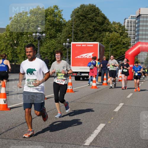07.09.2025 - BARMER Alsterlauf Yannick Fuchs http://msf.ph/oto/8826560 07.09.2025 10:05:32 Laufen 587, 4421, 2363, 2391 meine-sportfotos.de