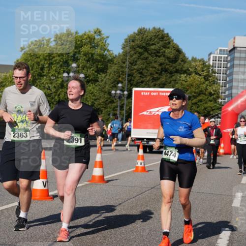 07.09.2025 - BARMER Alsterlauf Yannick Fuchs http://msf.ph/oto/8826563 07.09.2025 10:05:39 Laufen 2363, 10, 2391, 4474, 3549, 279 meine-sportfotos.de