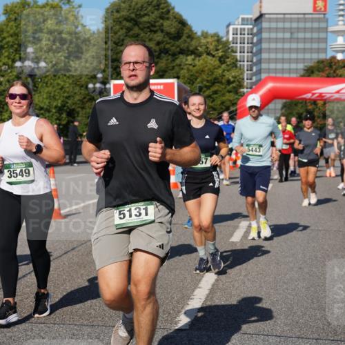 07.09.2025 - BARMER Alsterlauf Yannick Fuchs http://msf.ph/oto/8826567 07.09.2025 10:05:45 Laufen 3549, 5131, 57, 5443, 2622 meine-sportfotos.de