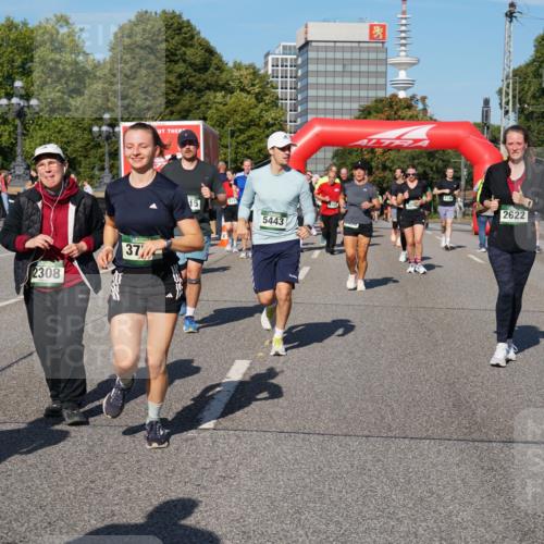 07.09.2025 - BARMER Alsterlauf Yannick Fuchs http://msf.ph/oto/8826569 07.09.2025 10:05:46 Laufen 2308, 37, 15, 5443, 6190, 2622 meine-sportfotos.de