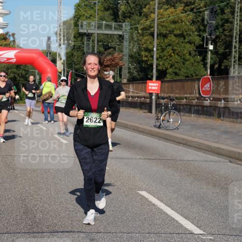 07.09.2025 - BARMER Alsterlauf Yannick Fuchs http://msf.ph/oto/8826570 07.09.2025 10:05:47 Laufen 8162, 50, 5070, 2622 meine-sportfotos.de