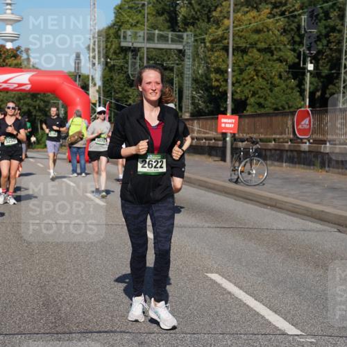 07.09.2025 - BARMER Alsterlauf Yannick Fuchs http://msf.ph/oto/8826571 07.09.2025 10:05:48 Laufen 8162, 40, 3250, 5070, 2622 meine-sportfotos.de