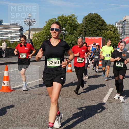 07.09.2025 - BARMER Alsterlauf Yannick Fuchs http://msf.ph/oto/8826587 07.09.2025 10:05:53 Laufen 8147, 3250, 8162, 4260, 4203, 4058, 43, 5533, 4893 meine-sportfotos.de