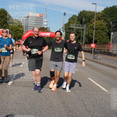 07.09.2025 - BARMER Alsterlauf Yannick Fuchs http://msf.ph/oto/8826595 07.09.2025 10:05:56 Laufen 4203, 1, 4202, 5533, 5519, 6190 meine-sportfotos.de