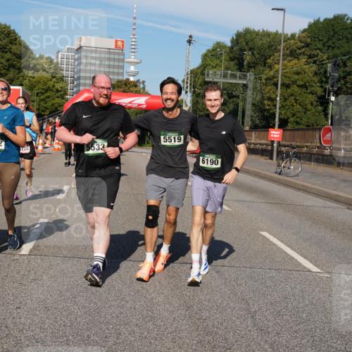 07.09.2025 - BARMER Alsterlauf Yannick Fuchs http://msf.ph/oto/8826596 07.09.2025 10:05:56 Laufen 4203, 4202, 5519, 770, 5533, 6190 meine-sportfotos.de