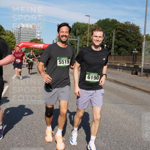 07.09.2025 - BARMER Alsterlauf Yannick Fuchs http://msf.ph/oto/8826604 07.09.2025 10:05:57 Laufen 120, 5533, 4893, 5519, 6190 meine-sportfotos.de