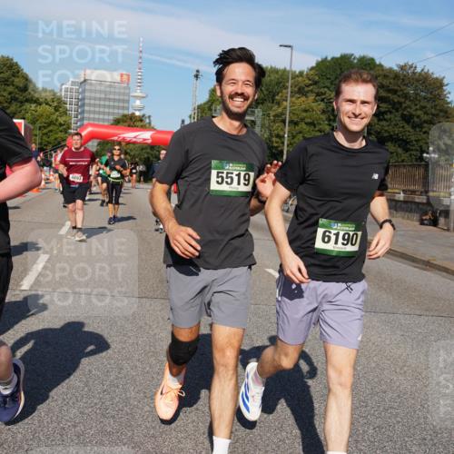 07.09.2025 - BARMER Alsterlauf Yannick Fuchs http://msf.ph/oto/8826605 07.09.2025 10:05:57 Laufen 1, 5533, 4893, 5519, 36, 6190 meine-sportfotos.de