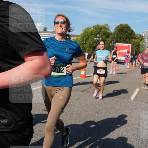 07.09.2025 - BARMER Alsterlauf Yannick Fuchs http://msf.ph/oto/8826608 07.09.2025 10:05:58 Laufen 202, 3770, 42431 meine-sportfotos.de