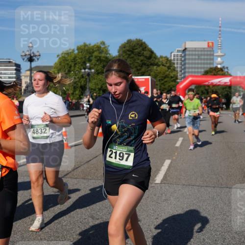 07.09.2025 - BARMER Alsterlauf Yannick Fuchs http://msf.ph/oto/8826644 07.09.2025 10:06:07 Laufen 36, 2023, 4832, 35, 2197 meine-sportfotos.de