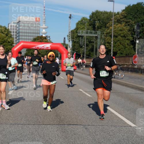 07.09.2025 - BARMER Alsterlauf Yannick Fuchs http://msf.ph/oto/8826657 07.09.2025 10:06:11 Laufen 244, 4321, 5816 meine-sportfotos.de