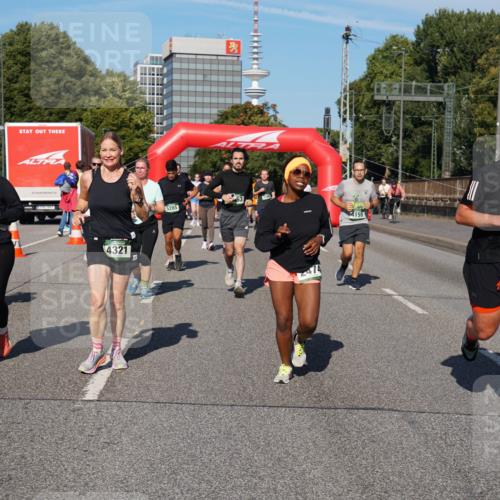 07.09.2025 - BARMER Alsterlauf Yannick Fuchs http://msf.ph/oto/8826660 07.09.2025 10:06:11 Laufen 5703, 4244, 4321, 5285, 4155, 5816 meine-sportfotos.de